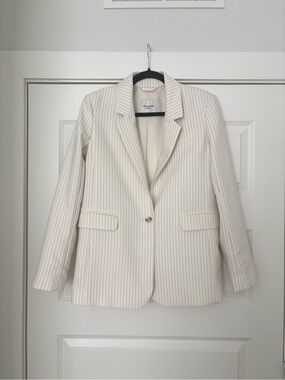 Abercrombie & Fitch Ivory Pinstripe Single-Button Blazer